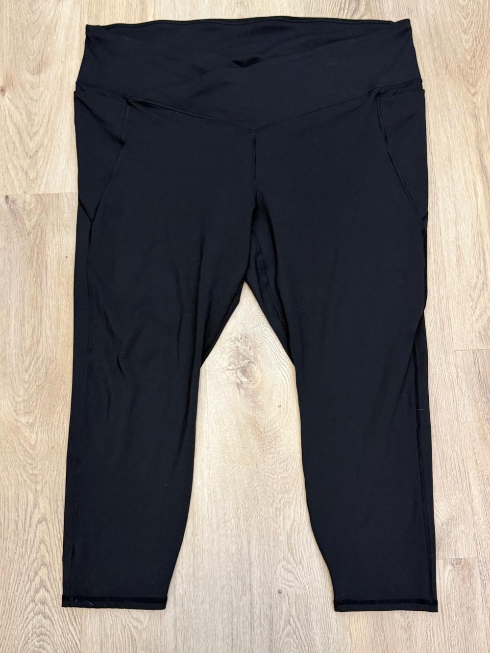 Pureluxe by Fabletics Cropped Black Leggings